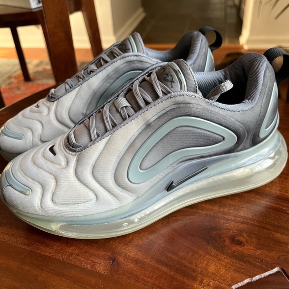Nike Gray Air Max 720 Women’s Sneakers Shoes - Picture 1 of 12